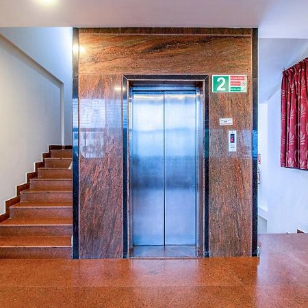 Hotel Royal Classio, Bengaluru Zewnętrze zdjęcie