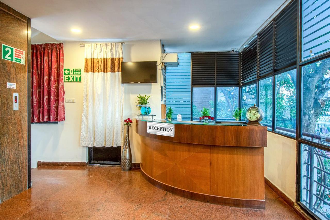Hotel Royal Classio, Bengaluru Zewnętrze zdjęcie