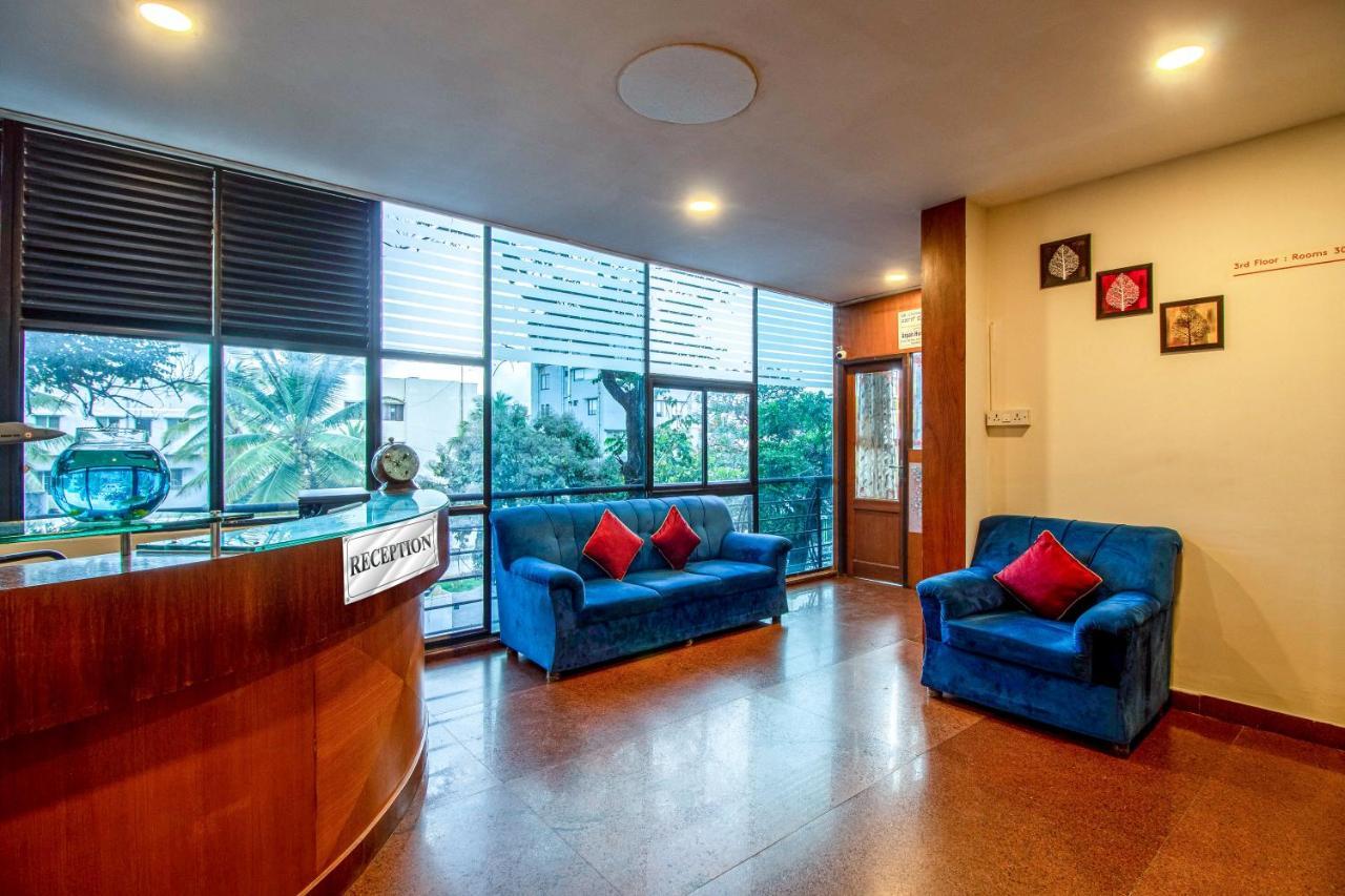 Hotel Royal Classio, Bengaluru Zewnętrze zdjęcie