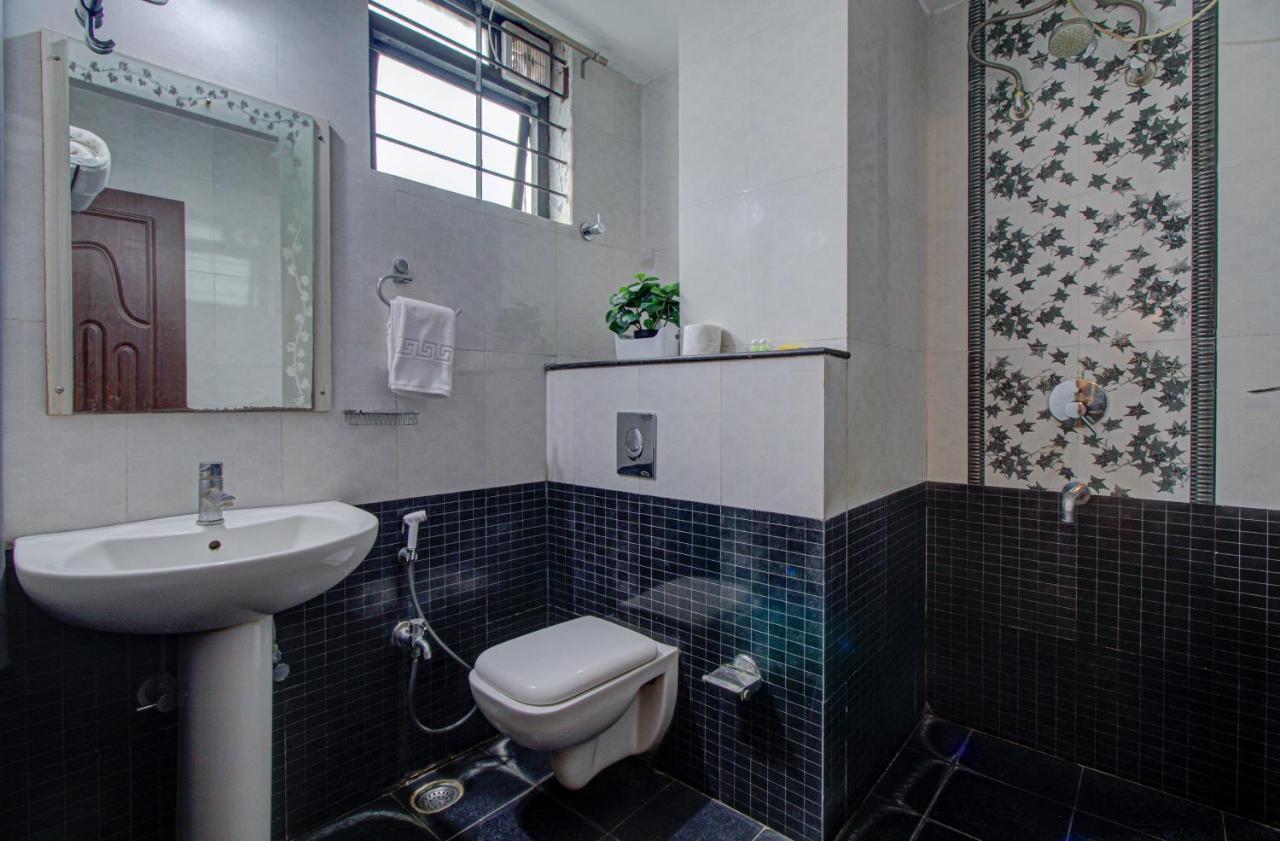 Hotel Royal Classio, Bengaluru Zewnętrze zdjęcie